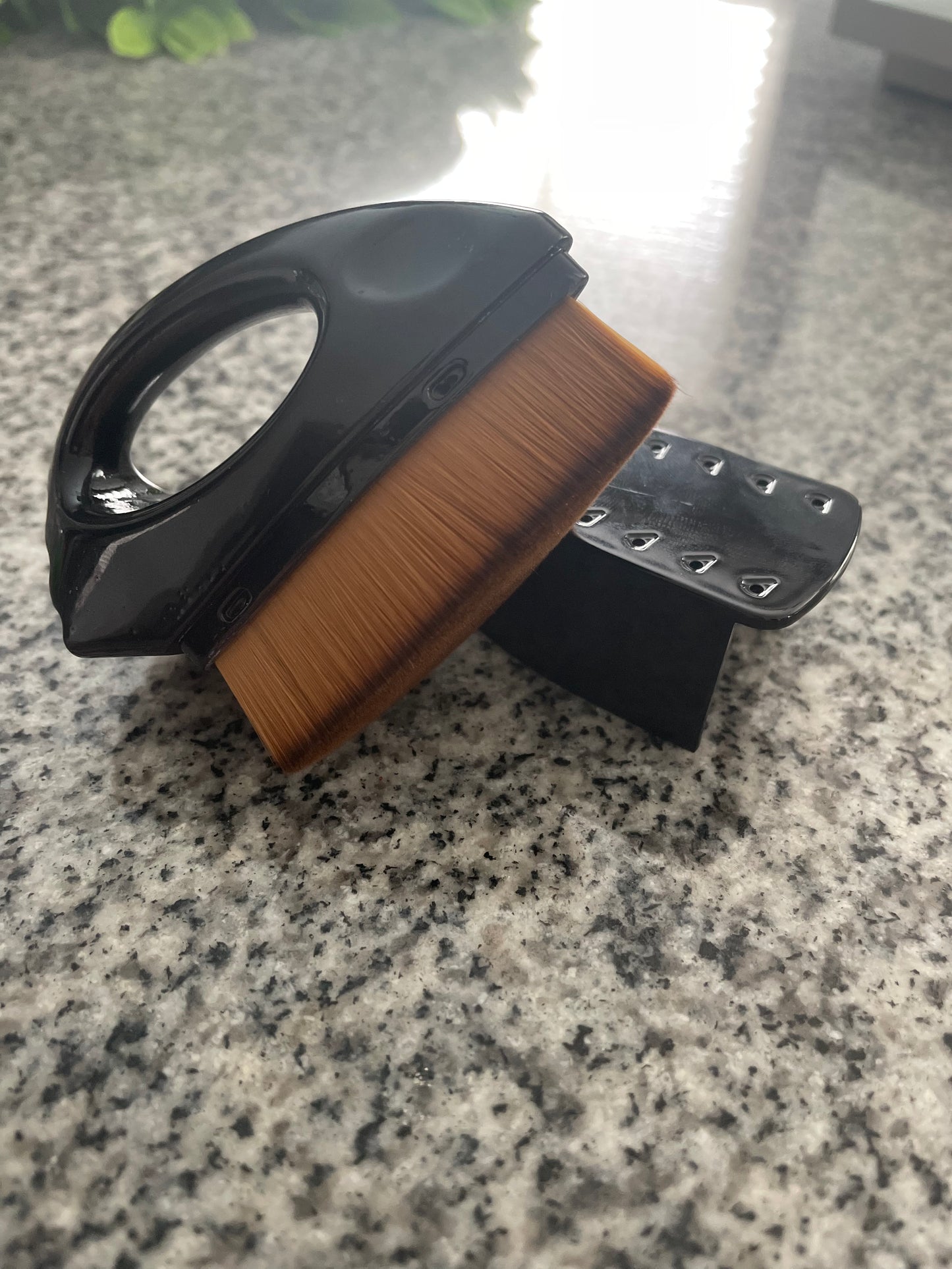 Kabuki Application Brush
